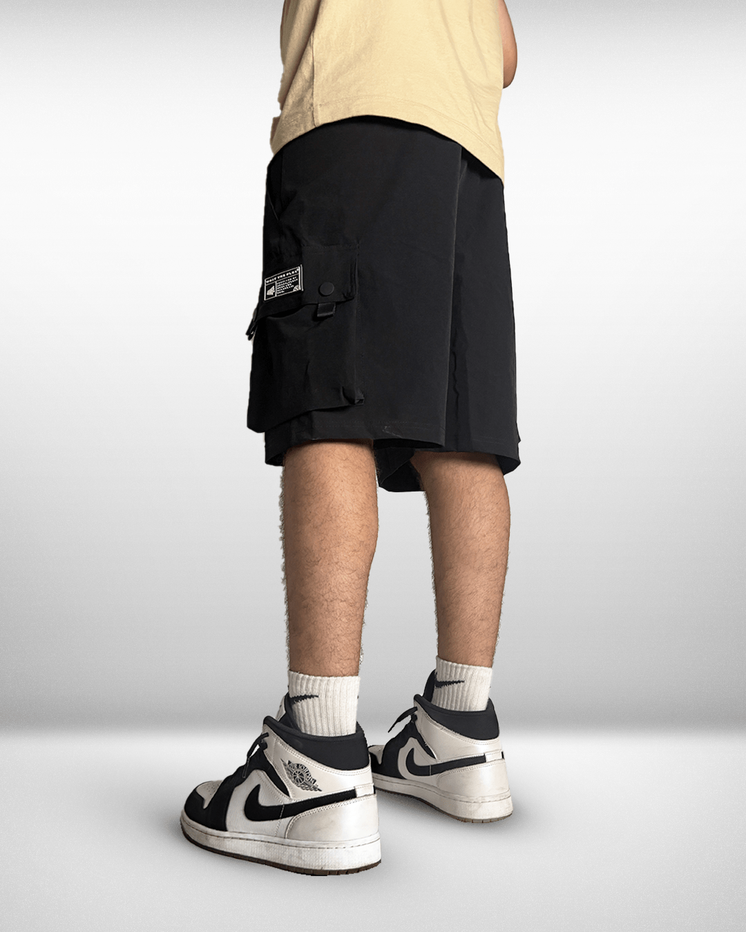 BLACK BASIC UTILITY Shorts