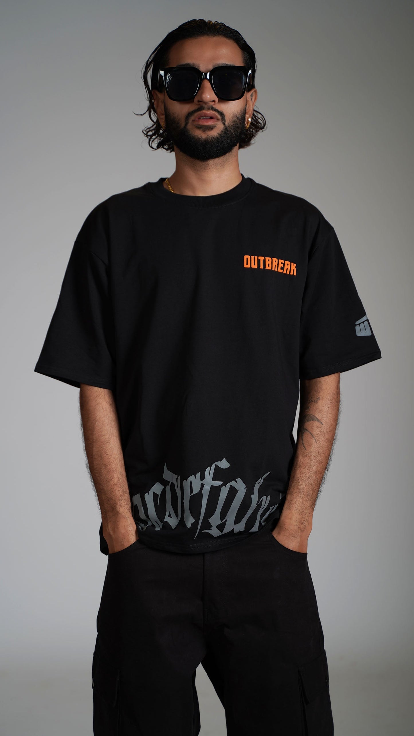 OUTBREAK Heavyweight T-shirt