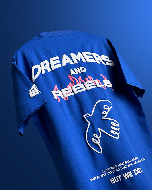 DREAMERS & REBELS Heavyweight T-shirt