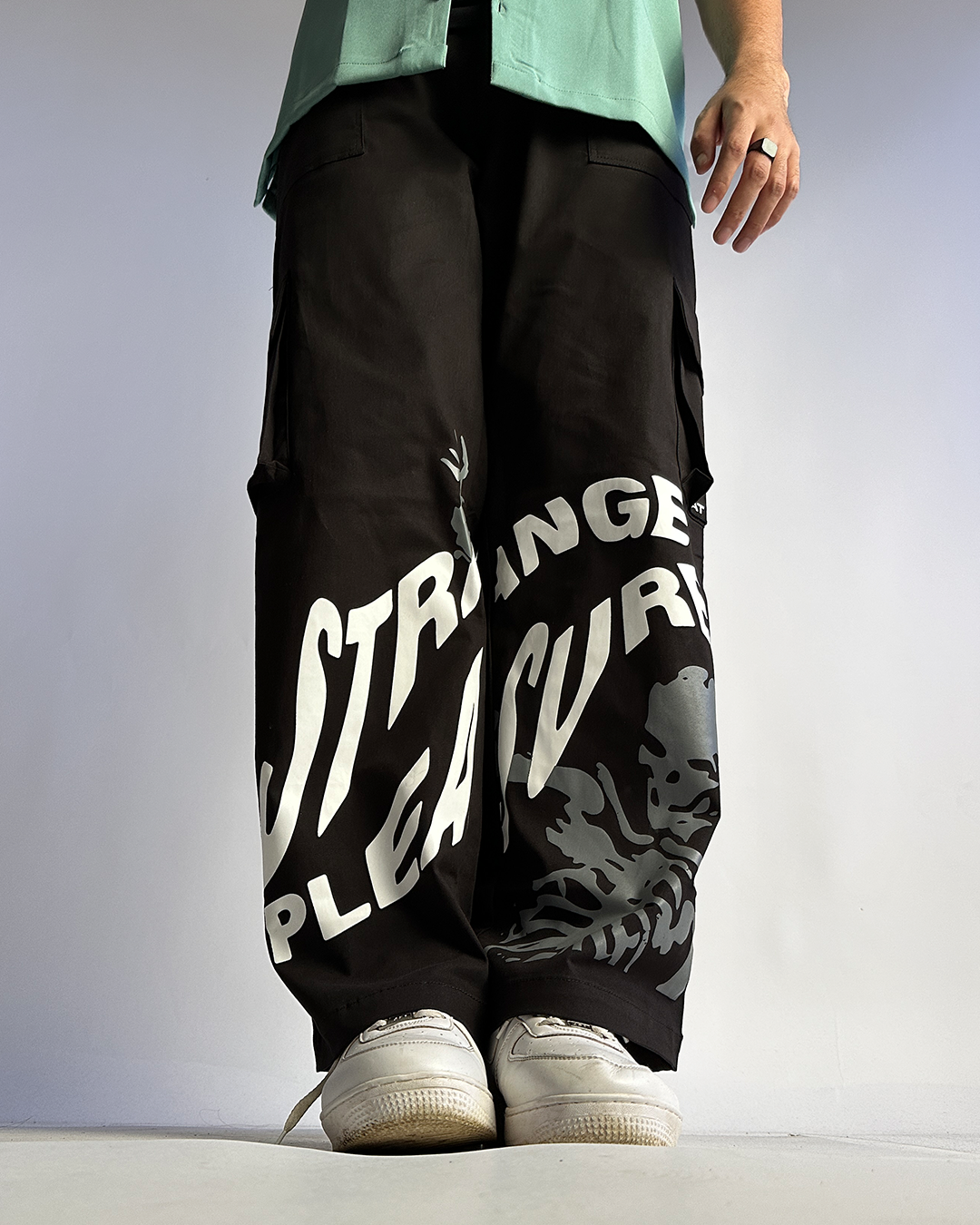 STRANGE PLEASURES Unisex  Cargo